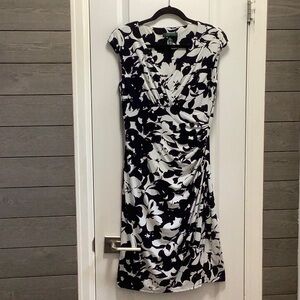 🎉Lauren Ralph Lauren Black/White Floral Faux Wrap/Ruched Side Sheath Dress 6 EUC